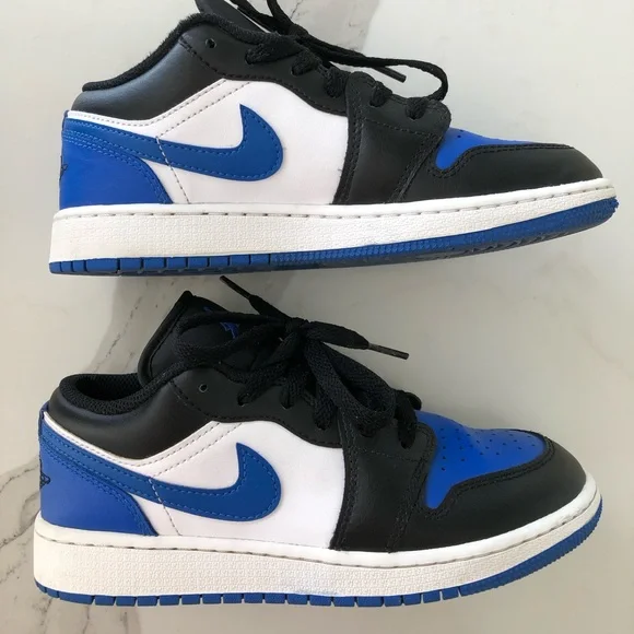 Nike Jordan boy size 4y - Picture 5 of 7